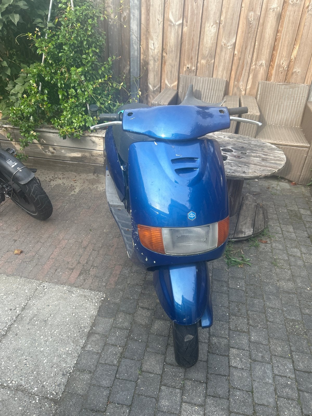 Sfera 125cc 4-takt scooter - Opknapper, Fietsen en Brommers, Scooters | Piaggio, Ophalen of Verzenden, Gebruikt, Benzine, Overige modellen