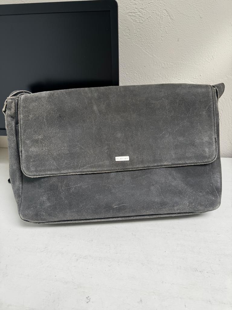Grote Nubikk leren laptop tas, wetktas, schoudertas, Computers en Software, Laptoptassen, Ophalen of Verzenden, 17 inch of meer