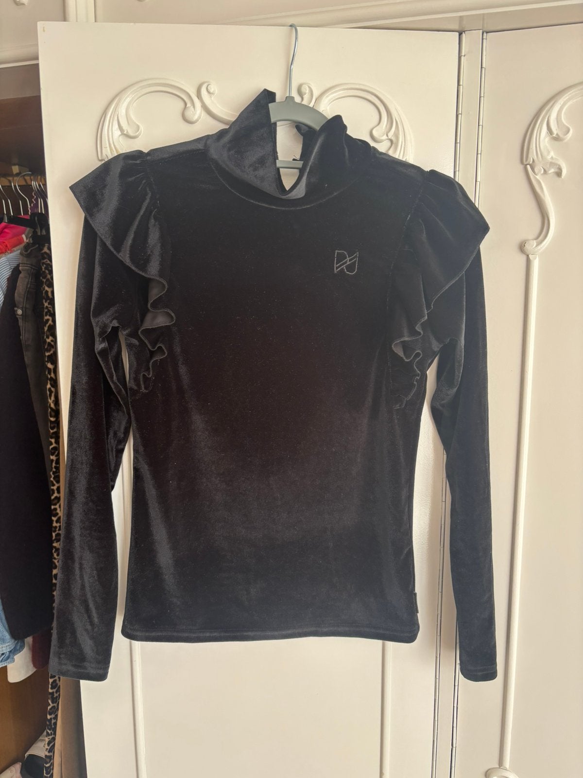 Nieuw zwart trui merk Retour maat 164, Kinderen en Baby's, Ophalen of Verzenden, Nieuw, Meisje, Trui of Vest