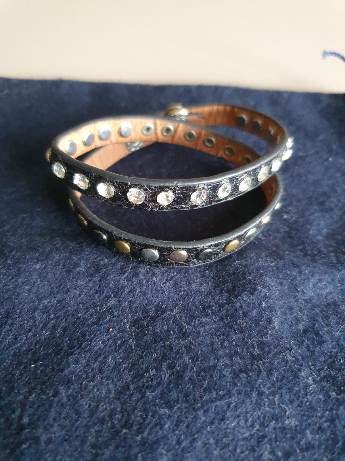 Leren armband met studs en strass, Gebruikt, Zwart, Leer, Ophalen of Verzenden
