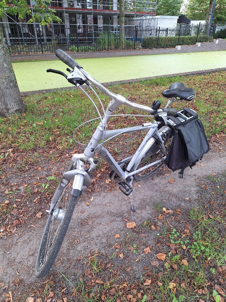 Trek 300 Hybride Fiets / Zilver / Heren (Nieuwe onderdelen), Gebruikt, Velgrem, Versnellingen, 53 tot 57 cm