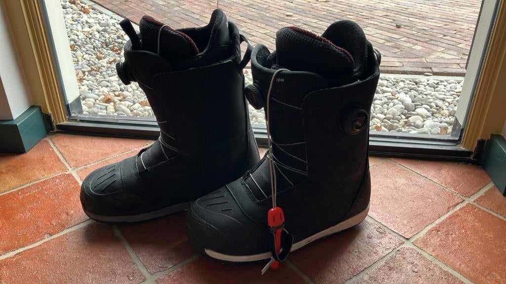 Burton Ion dubbelde boa 43,5, Ophalen of Verzenden, Zo goed als nieuw, Schoenen
