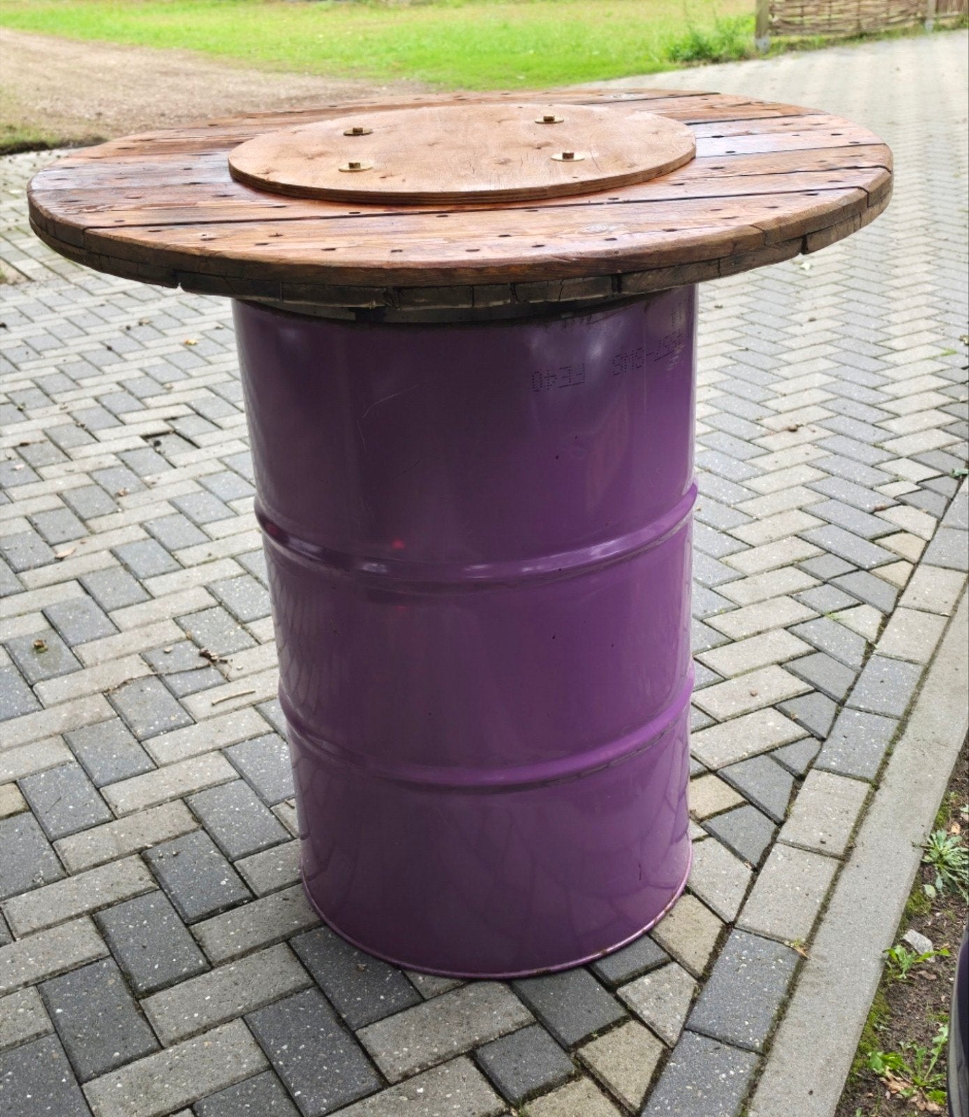 Unieke sta-tafel van kabelhaspel en paars vat, Ophalen, Nieuw