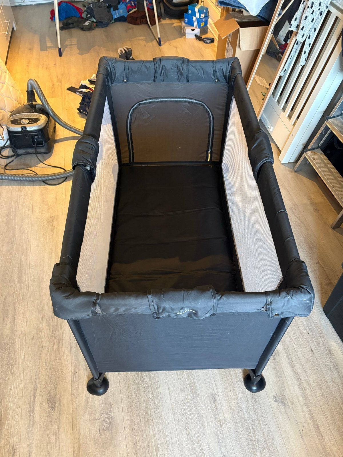 Koelstra logeer/campingbedje met matrasje, Ophalen, Gebruikt, Minder dan 140 cm, Matras