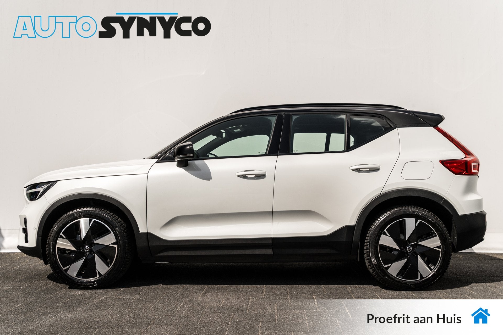 Volvo EX40 Single Motor Extended Range Ultimate | 82 kWh SOH, Auto's, Volvo, Dealer onderhouden, Gebruikt, Zwart, 82 kWh