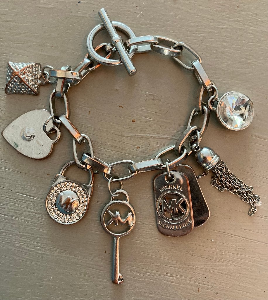 Vintage Michael Kors bedelarmband armband zilverkleur strass, Overige materialen, Ophalen of Verzenden, Zo goed als nieuw, Zilver