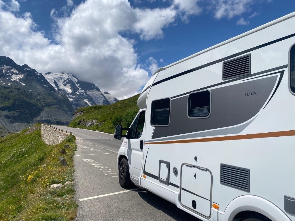!!! Bürstner Lyseo Futura Camper van 2023 !!!, Ophalen