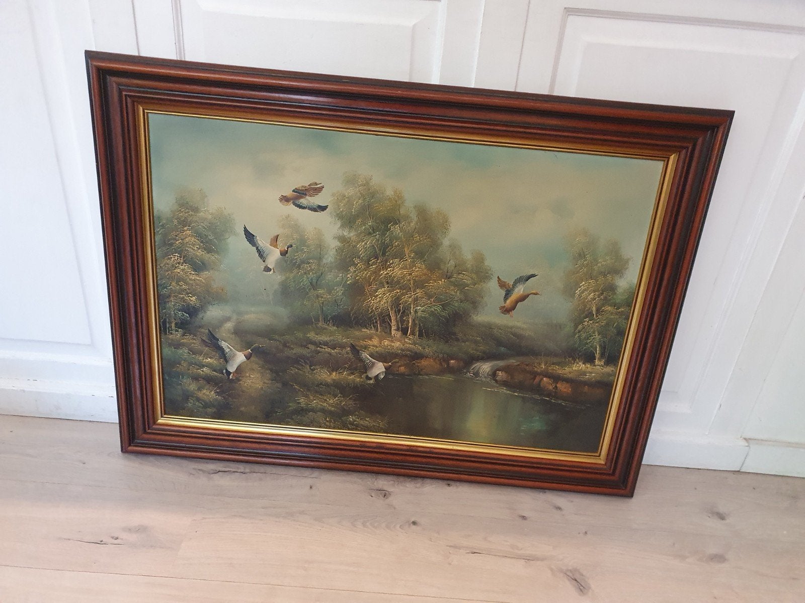 Groot schilderij: Landschap met vliegende eenden, Antiek en Kunst, Ophalen of Verzenden