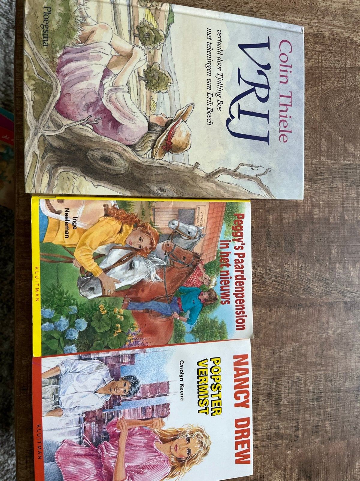 3 jeugdboeken: Vrij, Peggy's Paardenpension, Nancy Drew, Ophalen of Verzenden, Gelezen, Fictie algemeen