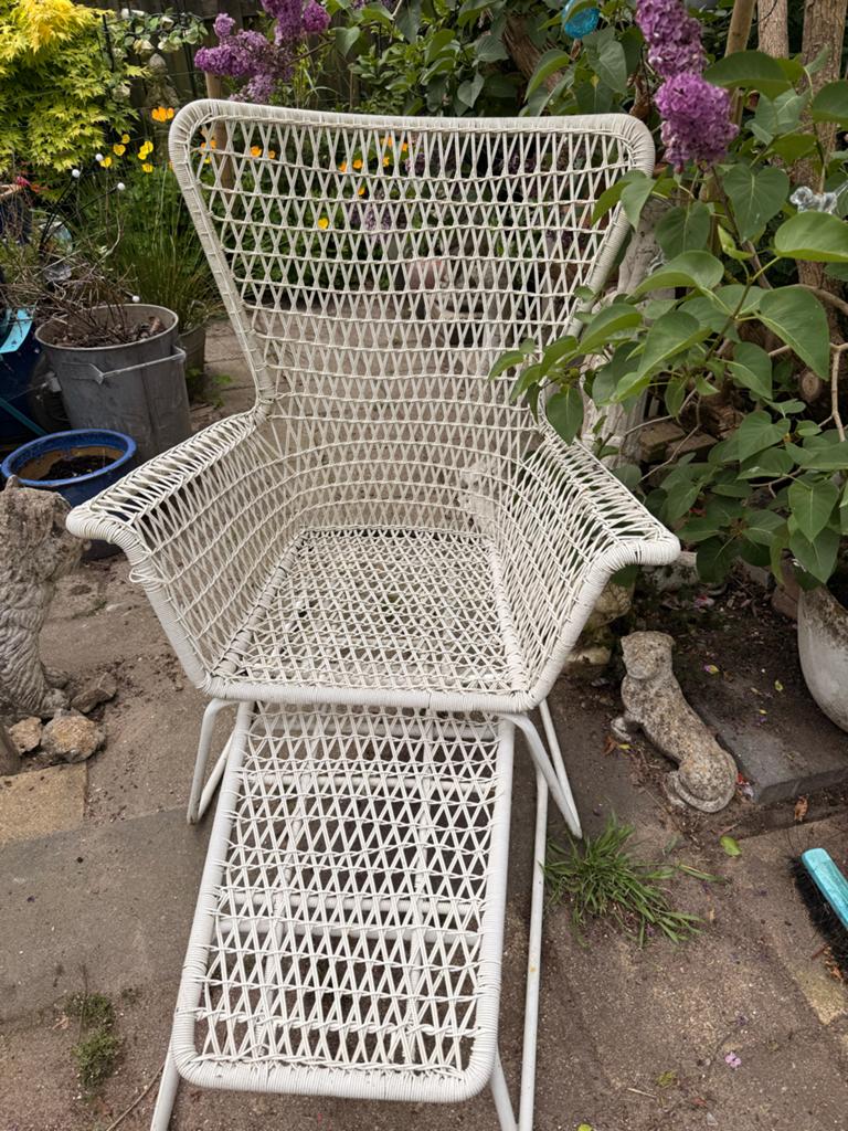 Hogsten stoel van IKEA met voetenbankje, Tuin en Terras, Tuinstoelen, Ophalen of Verzenden, Zo goed als nieuw