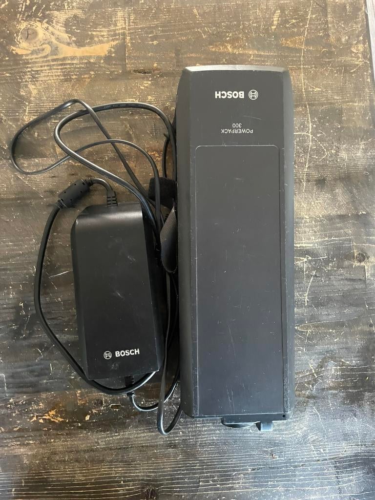 Bosch PowerPack 300 accu + eBike lader 36V 4A+display, Fietsen en Brommers, Fietsaccessoires | Fietsaccu's, Ophalen of Verzenden