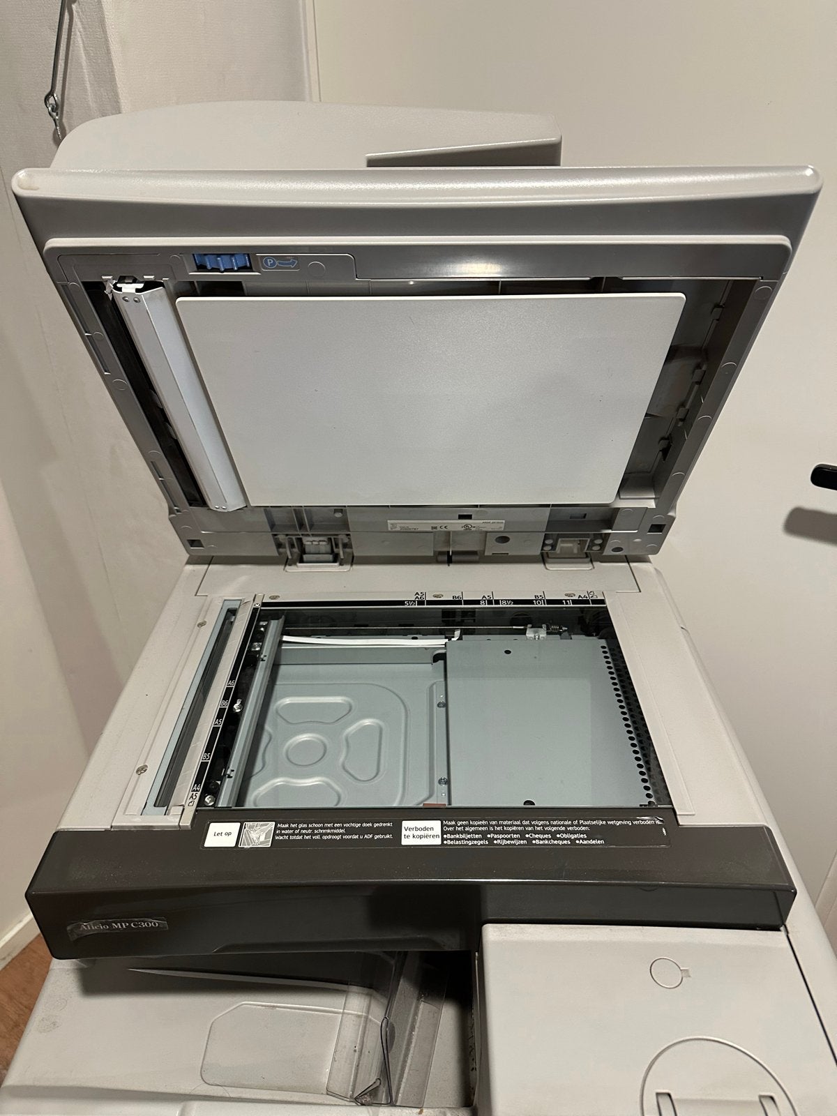 Ricoh Aficio MP C300 Professionele Kleurenprinter/Kopieerapp, Computers en Software, Ophalen, Gebruikt, All-in-one, Kleur printen