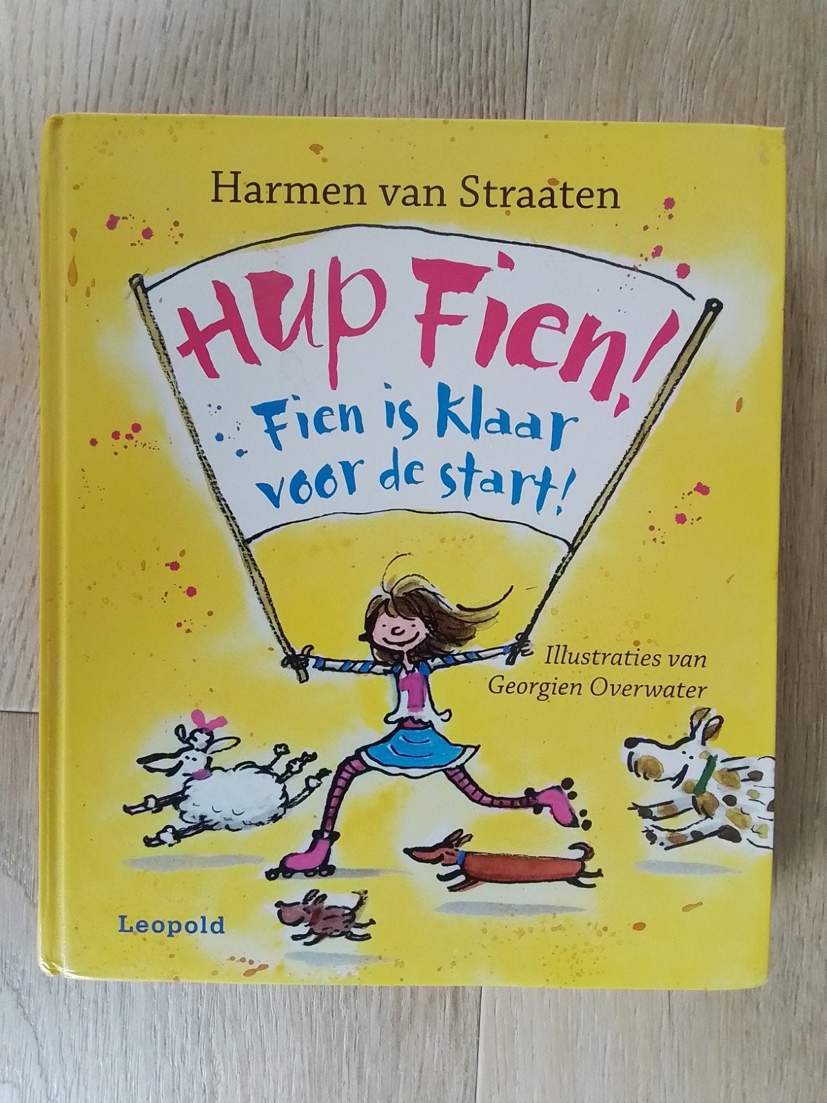 Harmen van Straaten - Hup Fien!, Fictie algemeen, Harmen van Straaten, Ophalen of Verzenden, Zo goed als nieuw