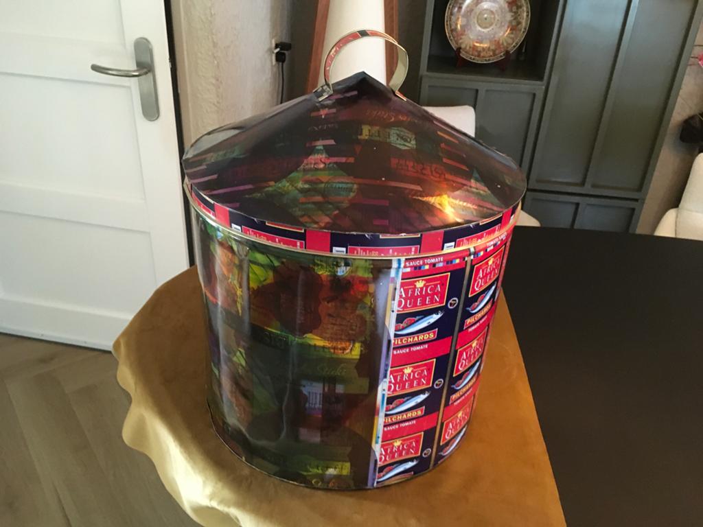Unieke handgemaakte opbergton van gerecyclede blikken, Huis en Inrichting, Ophalen of Verzenden, Zo goed als nieuw