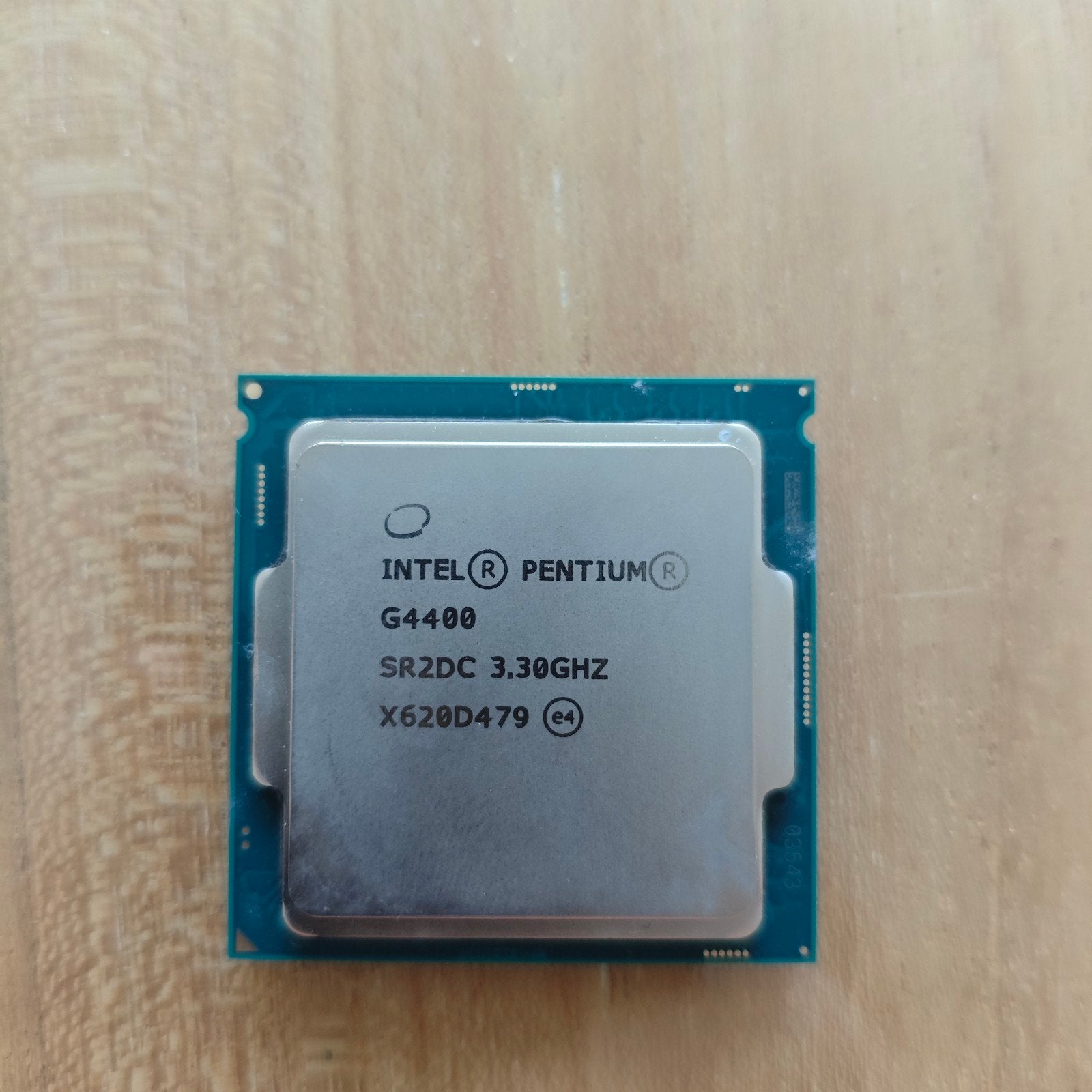 Intel Pentium G4400 Processor 3.30GHz SR2DC, Computers en Software, Processors, Gebruikt, 2-core, 3 tot 4 Ghz, Ophalen of Verzenden