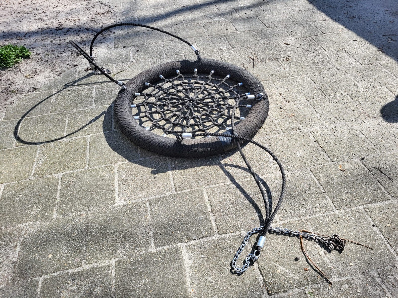 Nestschommel openbaar gebruik, Ophalen, Zo goed als nieuw, Schommel