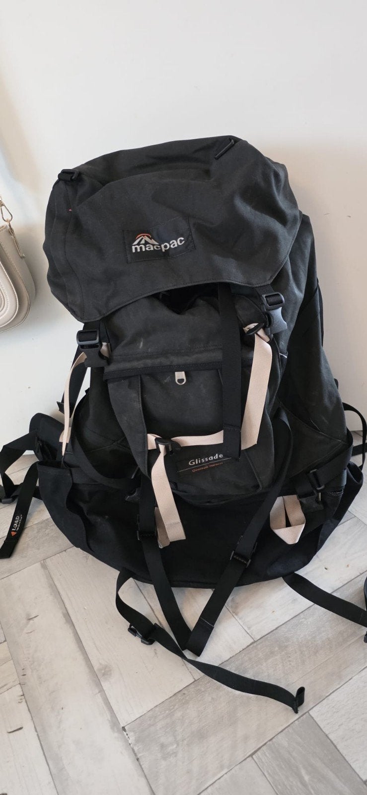 Macpac Glissade Trekking Rugzak - Zwart, Overige merken, Gebruikt, 25 tot 40 cm, Ophalen of Verzenden