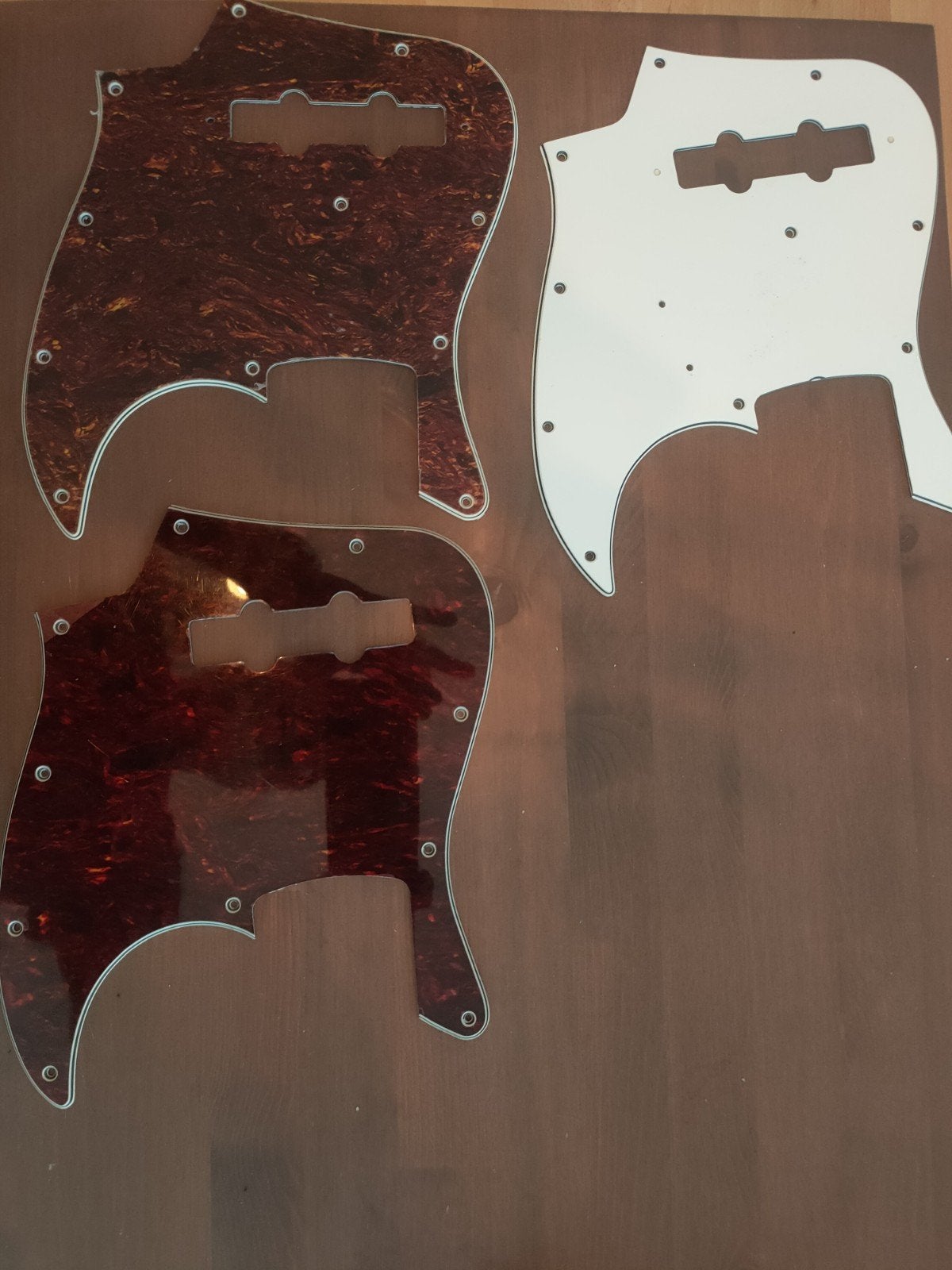 Pickguards voor jazzbasgitaar - Tortoise en Wit, Ophalen of Verzenden, Gebruikt, Fender