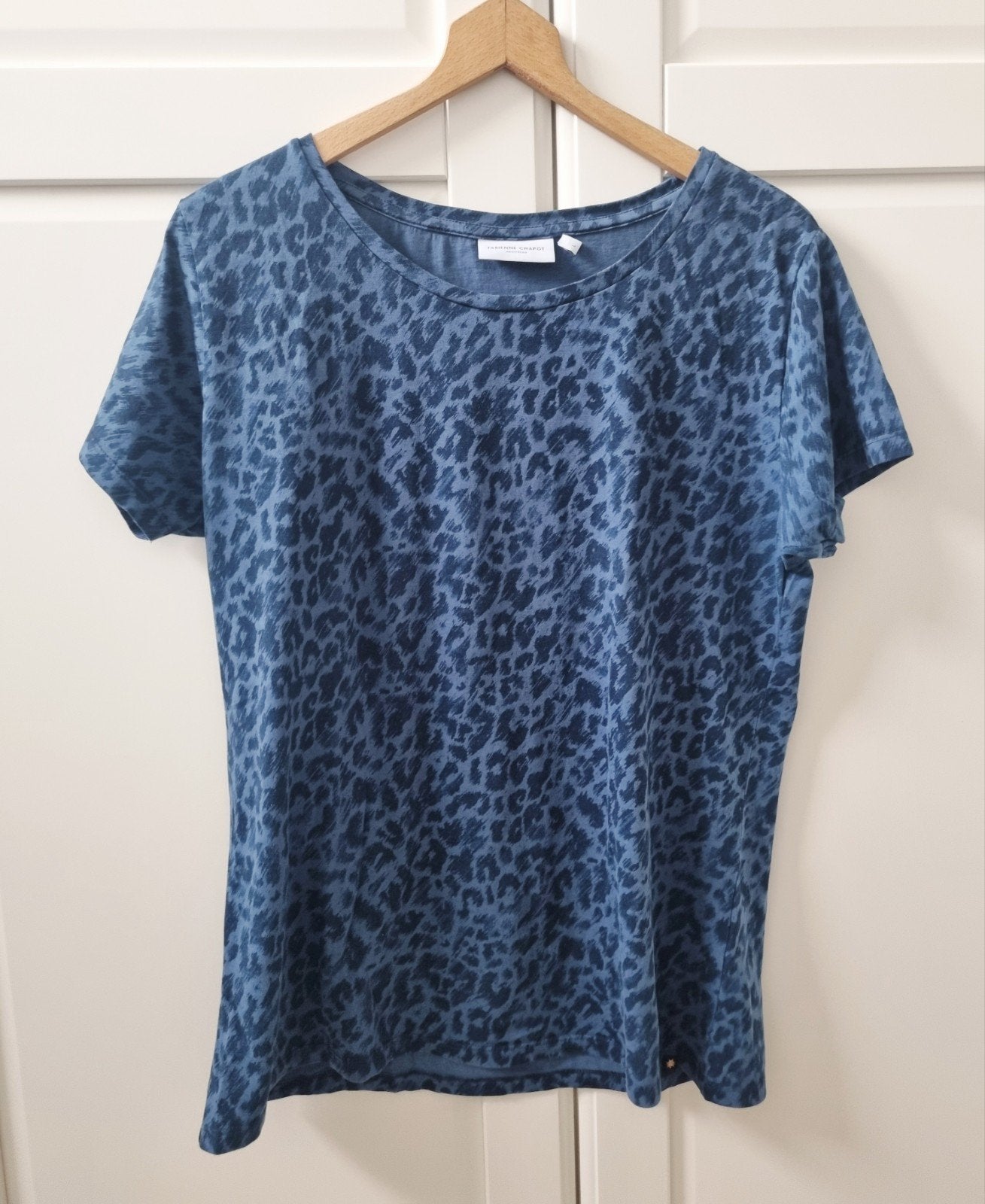 Fabienne Chapot Joanne Parade T-shirt Blauw Leopard Print L, Maat 42/44 (L), Zo goed als nieuw, Verzenden, Blauw