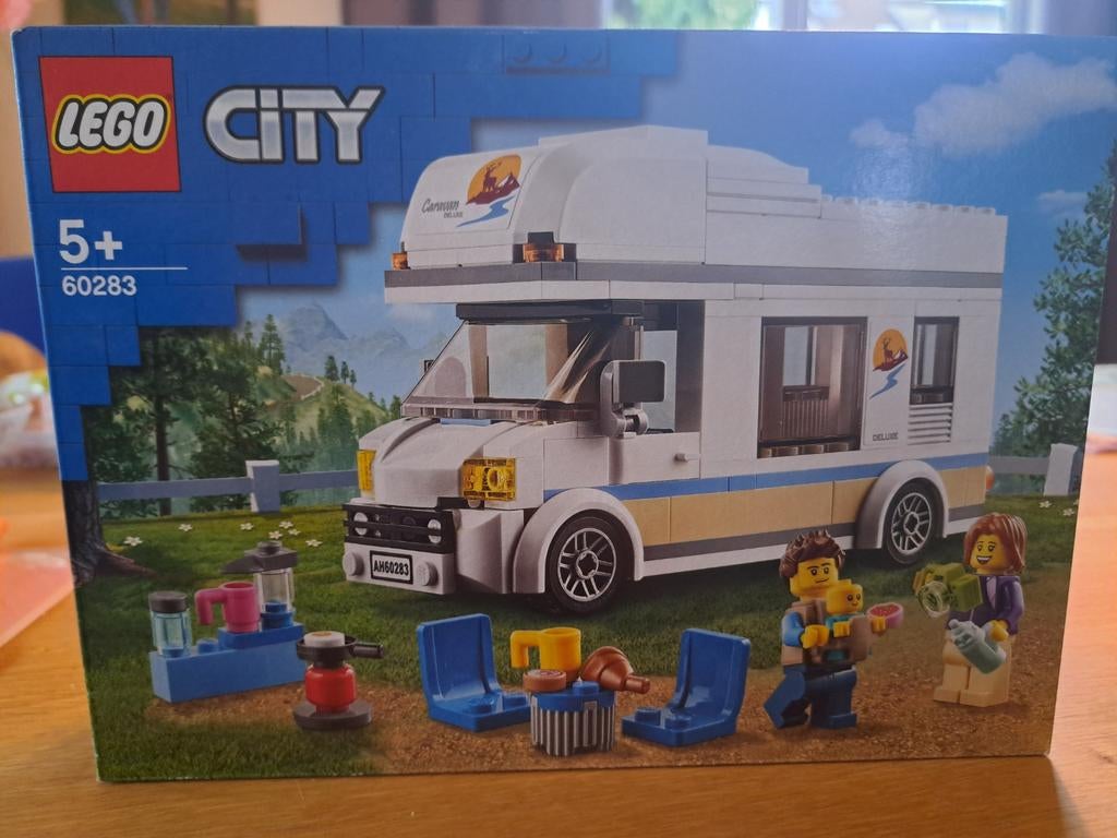 Lego City Camper 60283 nieuw in doos, Kinderen en Baby's, Speelgoed | Duplo en Lego, Ophalen