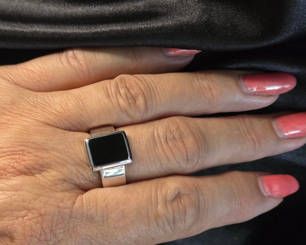 Zilveren ring met edelsteen onyx. 2026/631, Nieuw, Ophalen of Verzenden, ., Dame of Heer