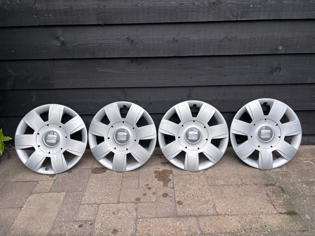 Originele Seat wieldoppen set  16 inch, Auto diversen, Wieldoppen, Ophalen, Gebruikt