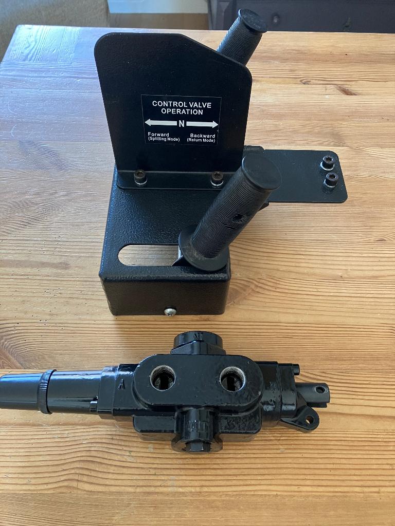 Hydraulisch ventiel Jansen-versand houtklover, Ophalen of Verzenden, Zo goed als nieuw, Liggend, Jansen-Versand