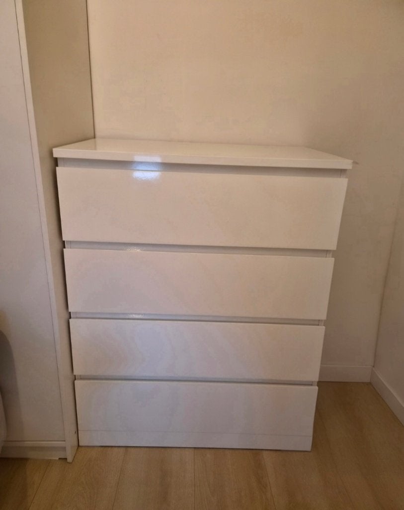 MALM ladekast met 4 lades, Huis en Inrichting, Kasten | Ladekasten, Ophalen, 50 tot 100 cm, Zo goed als nieuw, 3 of 4 laden