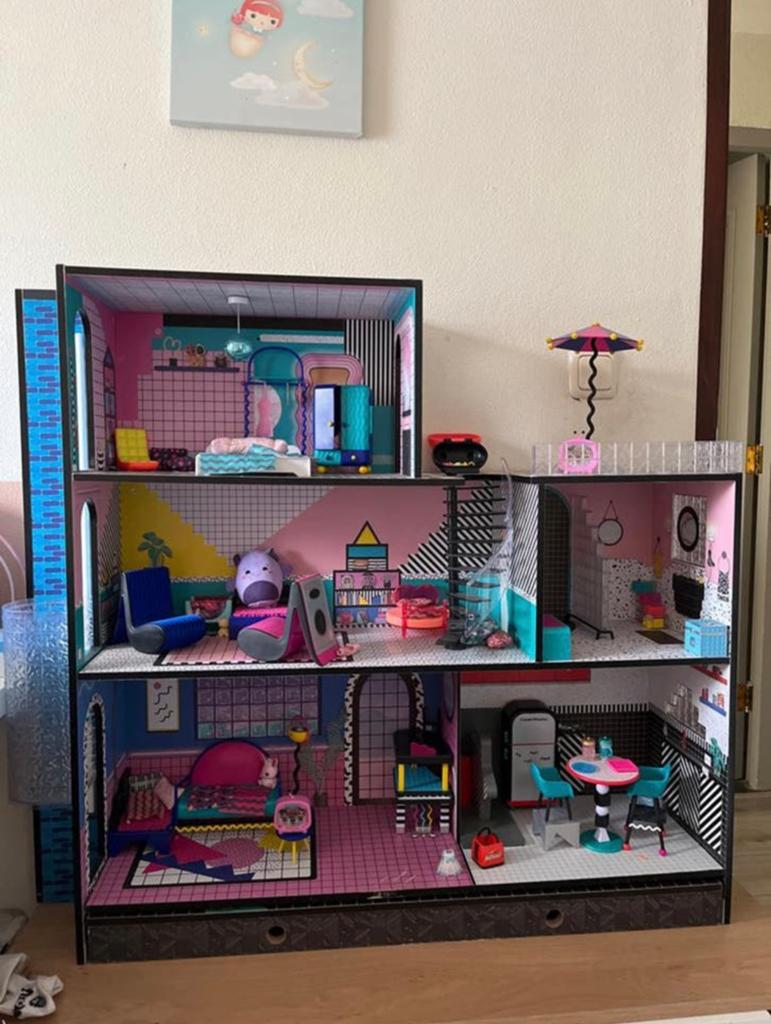 Lol surprisehuis 90x90cm!, Ophalen, Zo goed als nieuw, Poppenhuis