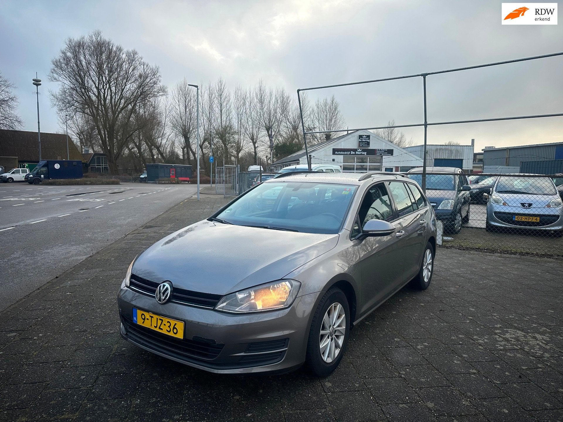 Volkswagen Golf 1.2 TSI Comfortline Airco Navi, Auto's, Voorwielaandrijving, Euro 5, Gebruikt, 4 cilinders