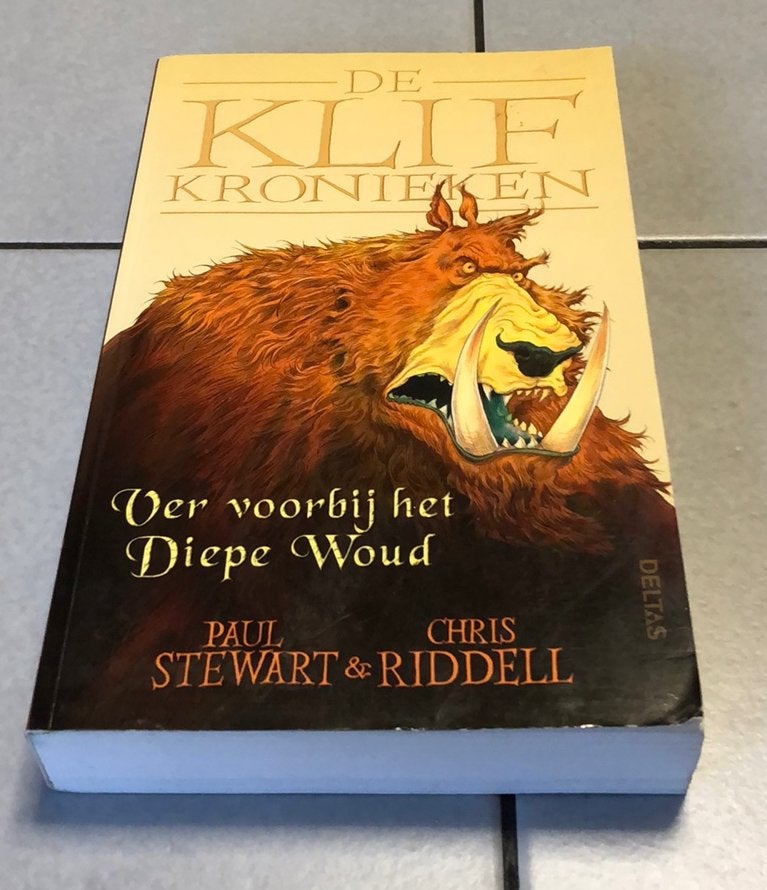 De klif kronieken boek zgan, Ophalen of Verzenden, Zo goed als nieuw