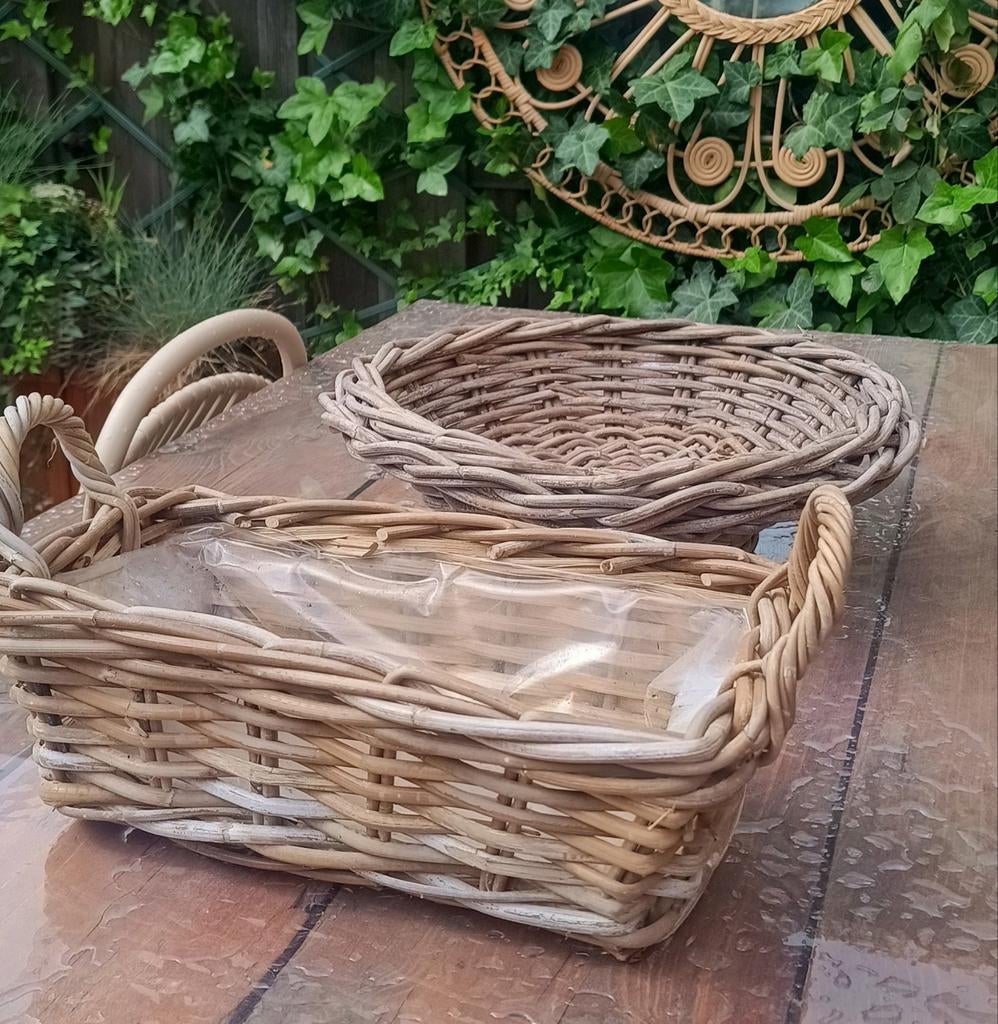 Landelijk greywash plantenmand en ronde mand z.g.a.n, Ophalen of Verzenden, Rond, Binnen, Minder dan 30 cm
