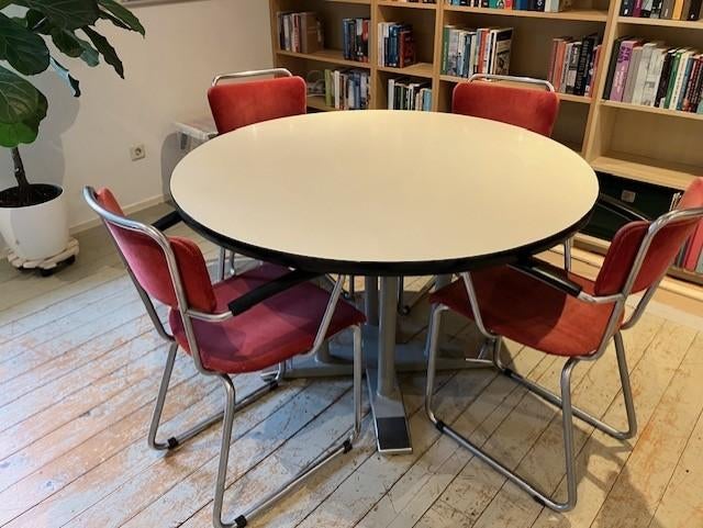 Ronde Gispen tenentafel, Huis en Inrichting, Tafels | Eettafels, Ophalen, Overige materialen, Gebruikt, Rond