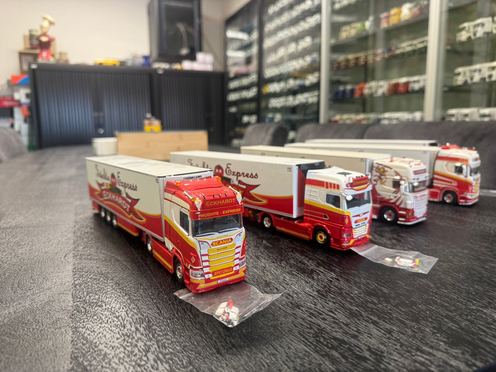 5 modellen van eckhardt tekno wsi, Ophalen, Zo goed als nieuw, Bus of Vrachtwagen, Tekno