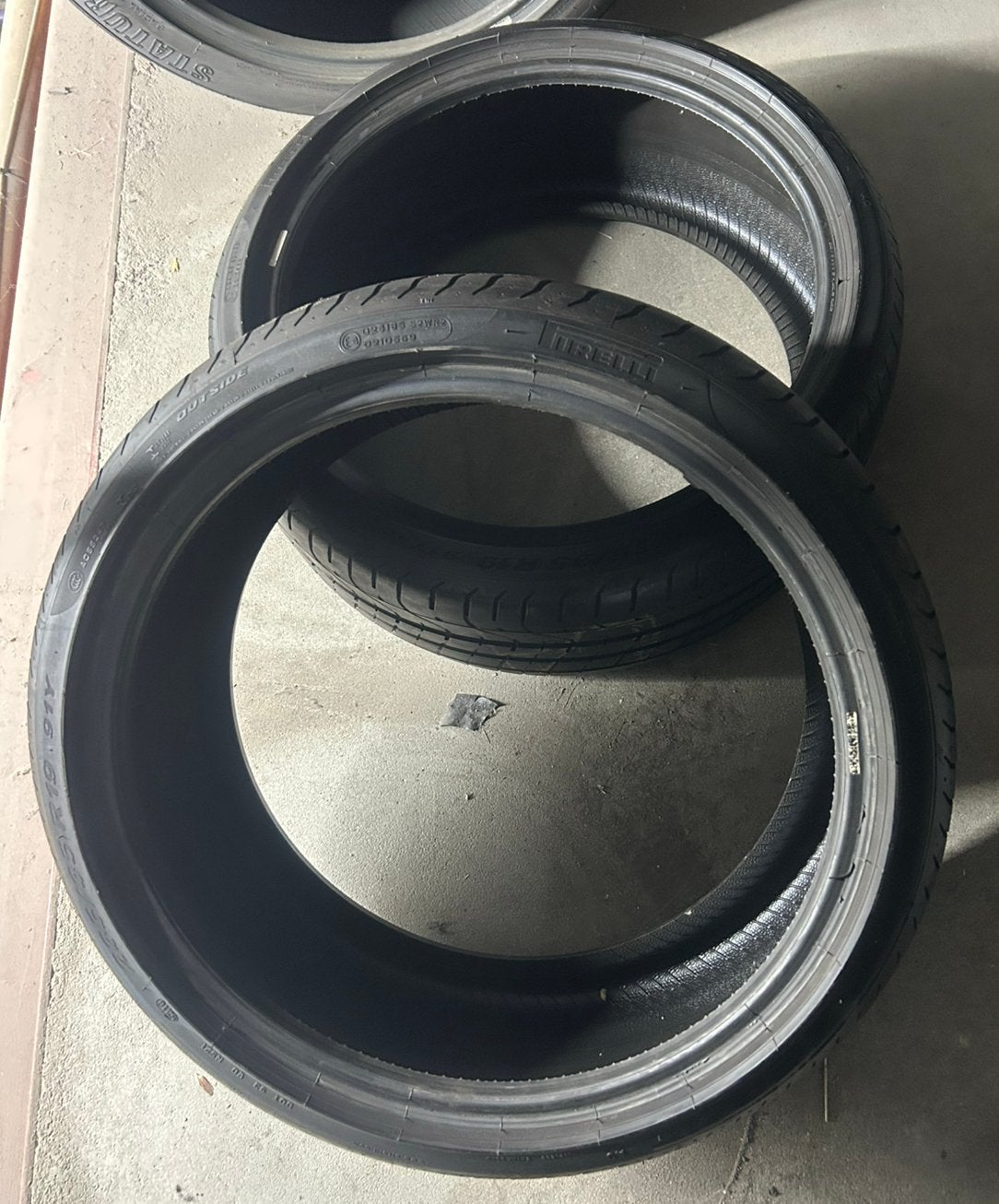 2 stuks Pirelli PZero 235/35/19 5mm profiel, Ophalen, Gebruikt