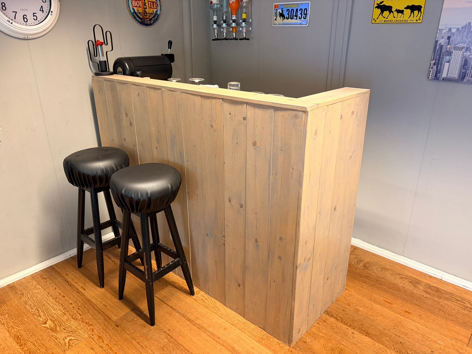 Bar met barkrukken, Huis en Inrichting, Barren, Ophalen, Zo goed als nieuw