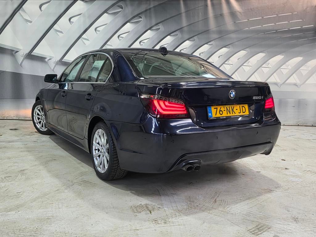 BMW 5-serie 520i Executive M-pakket leer, Auto's, Achterwielaandrijving, Gebruikt, Beige, Blauw