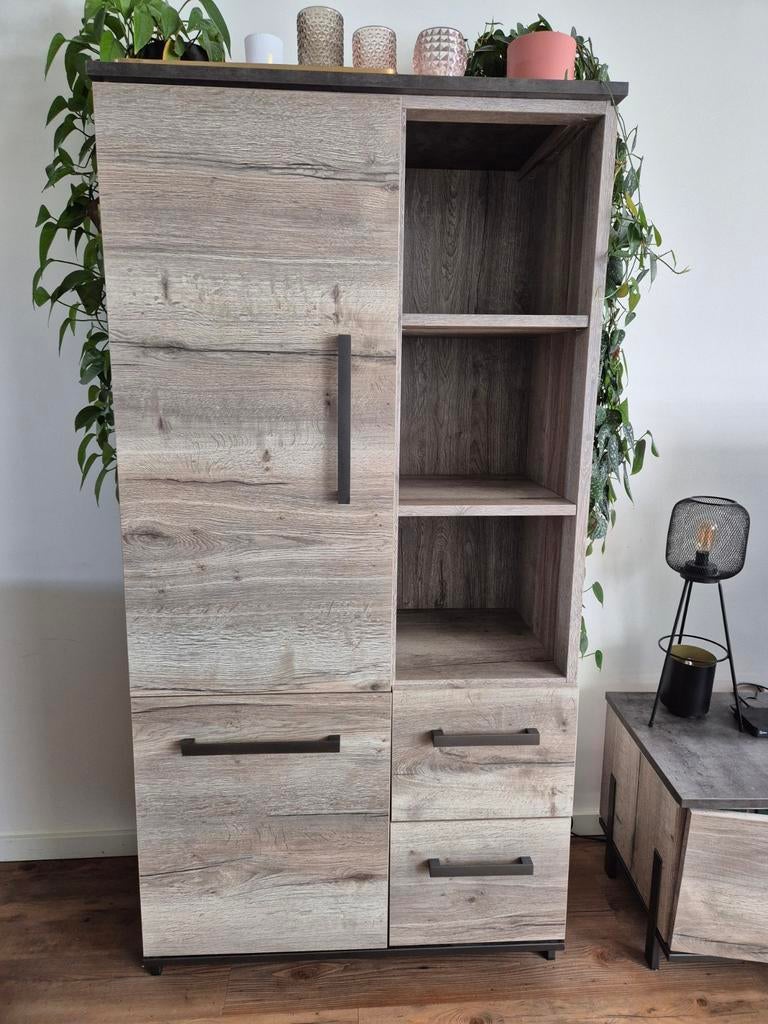 Stevige Kast met Donkergrijs Onderstel - 190x94x48 cm, Ophalen