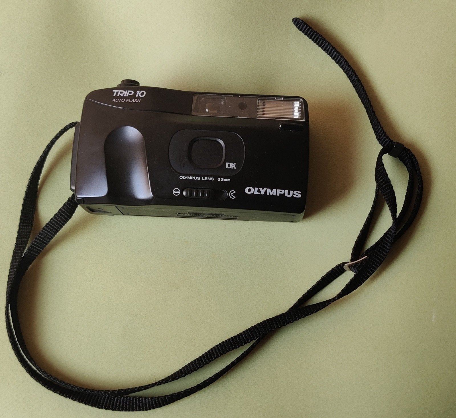 Olympus Trip 10 Compact Camera - Auto Flash / DX System, Audio, Tv en Foto, Fotocamera's Analoog, Ophalen of Verzenden, Gebruikt