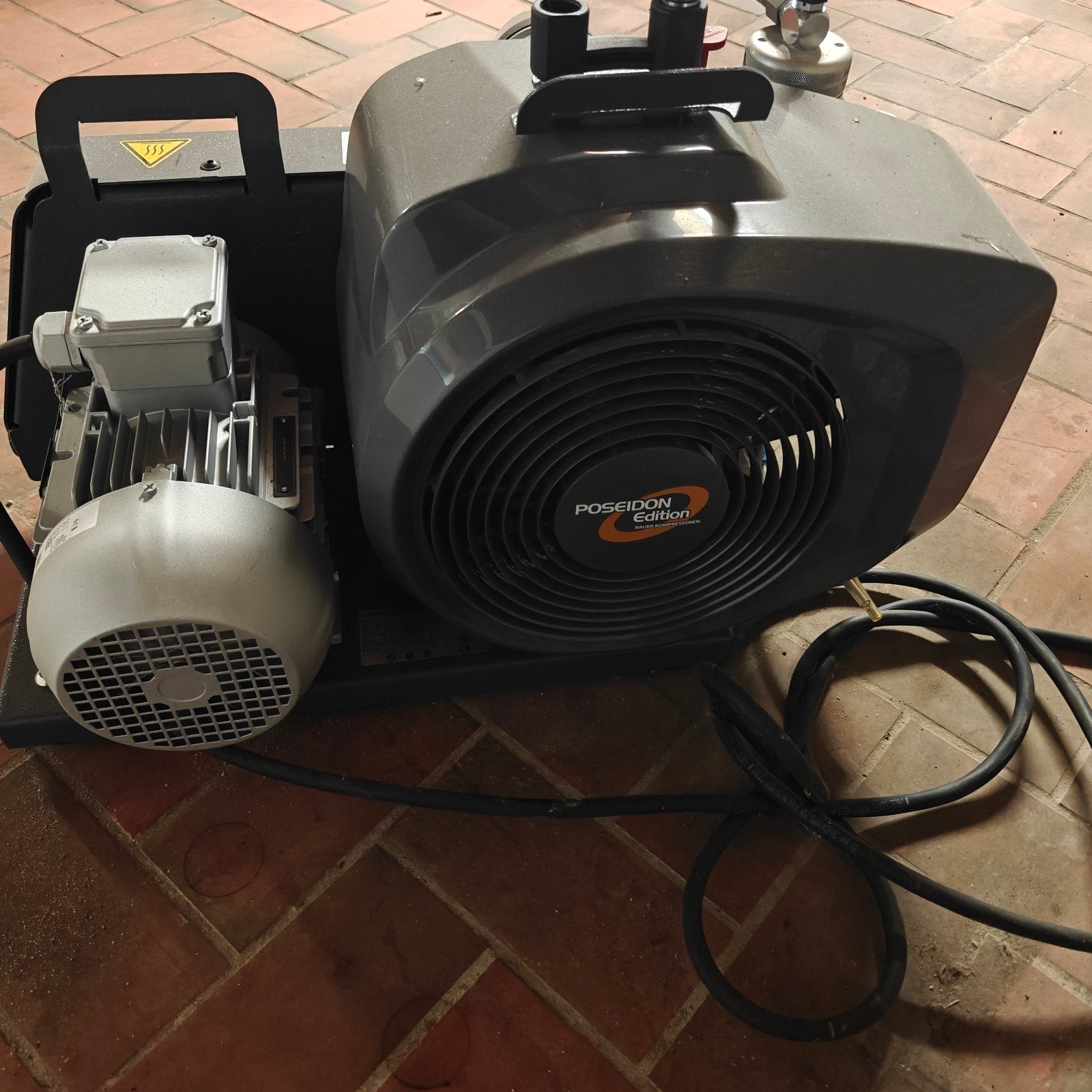 Bauer compressor, Ophalen