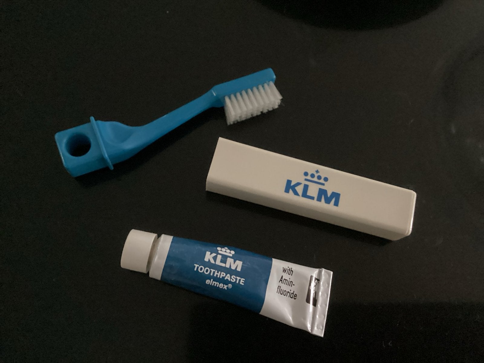 KLM Tandenborstel en Tandpasta Set - Nieuw, Ophalen of Verzenden, Nieuw, Overige typen