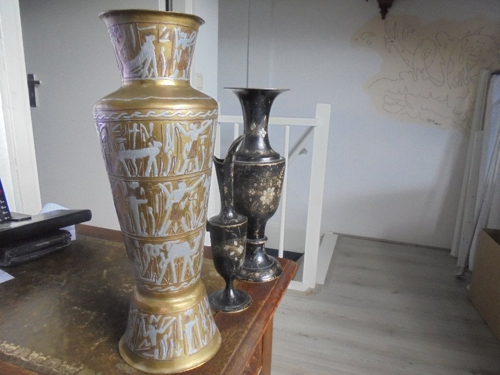 3 oude messing vaas  /gieter bewerkt, Ophalen of Verzenden