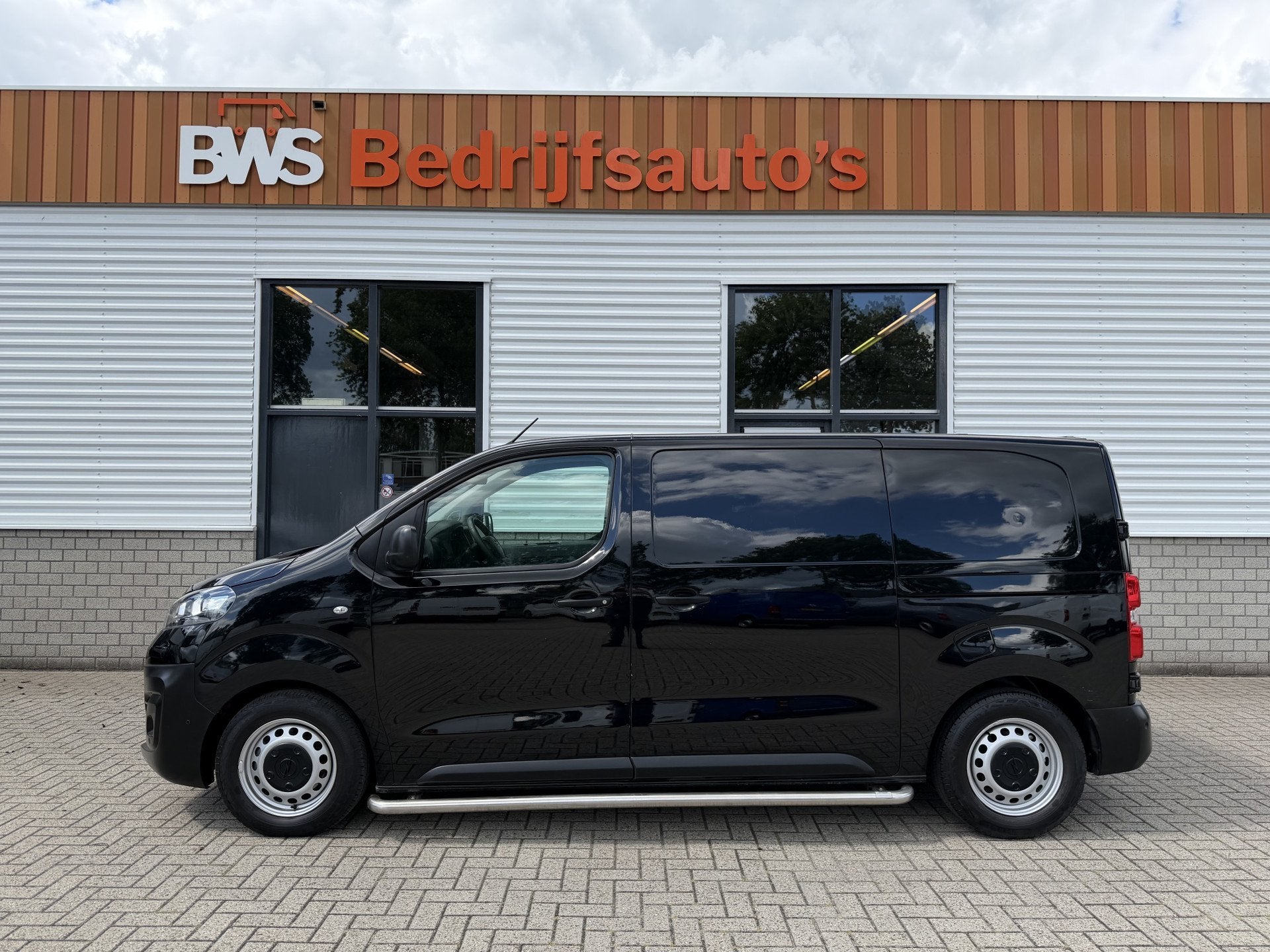 Opel Vivaro 1.5 CDTI L2H1 Selection / vaste prijs rijklaar, Voorwielaandrijving, 4 cilinders, Met garantie (alle), Leder en Stof