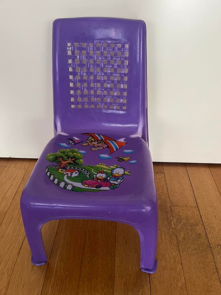 Plastic kinderstoeltje, Ophalen of Verzenden, Gebruikt, Stoel(en)