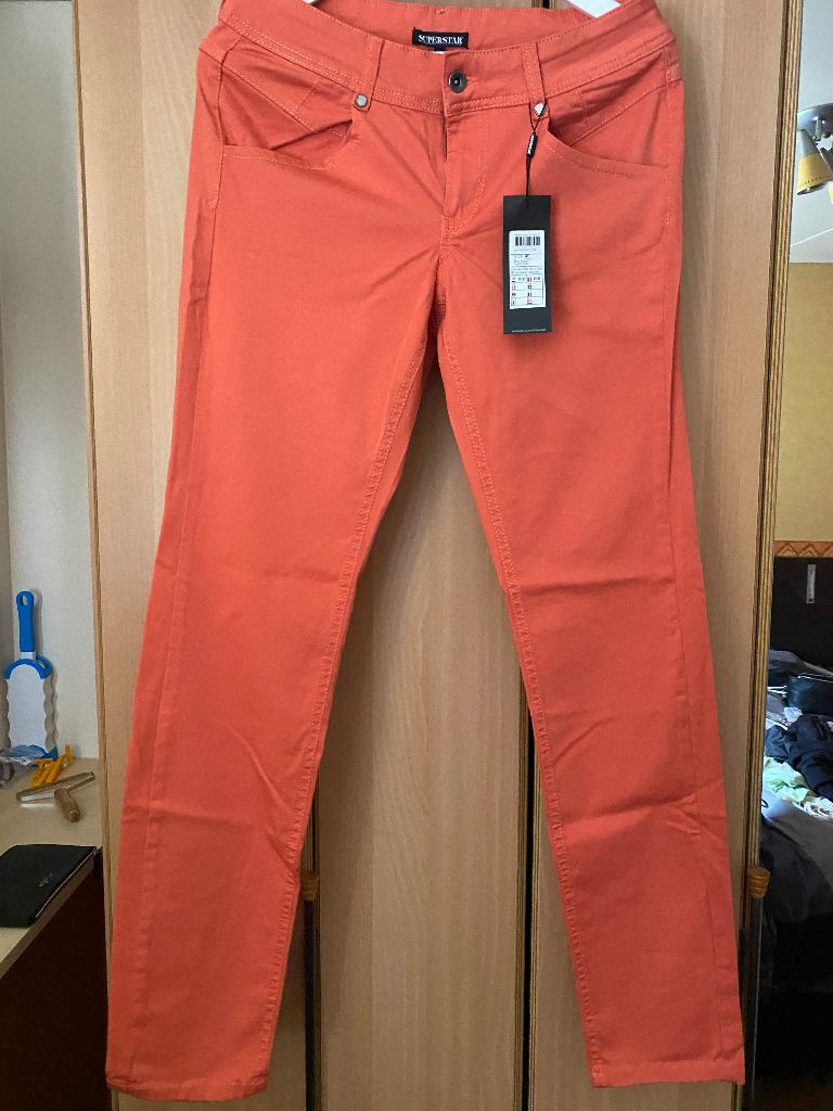 nieuw donkeroranje broek superstar, Maat 38/40 (M), Nieuw, Oranje, Ophalen of Verzenden