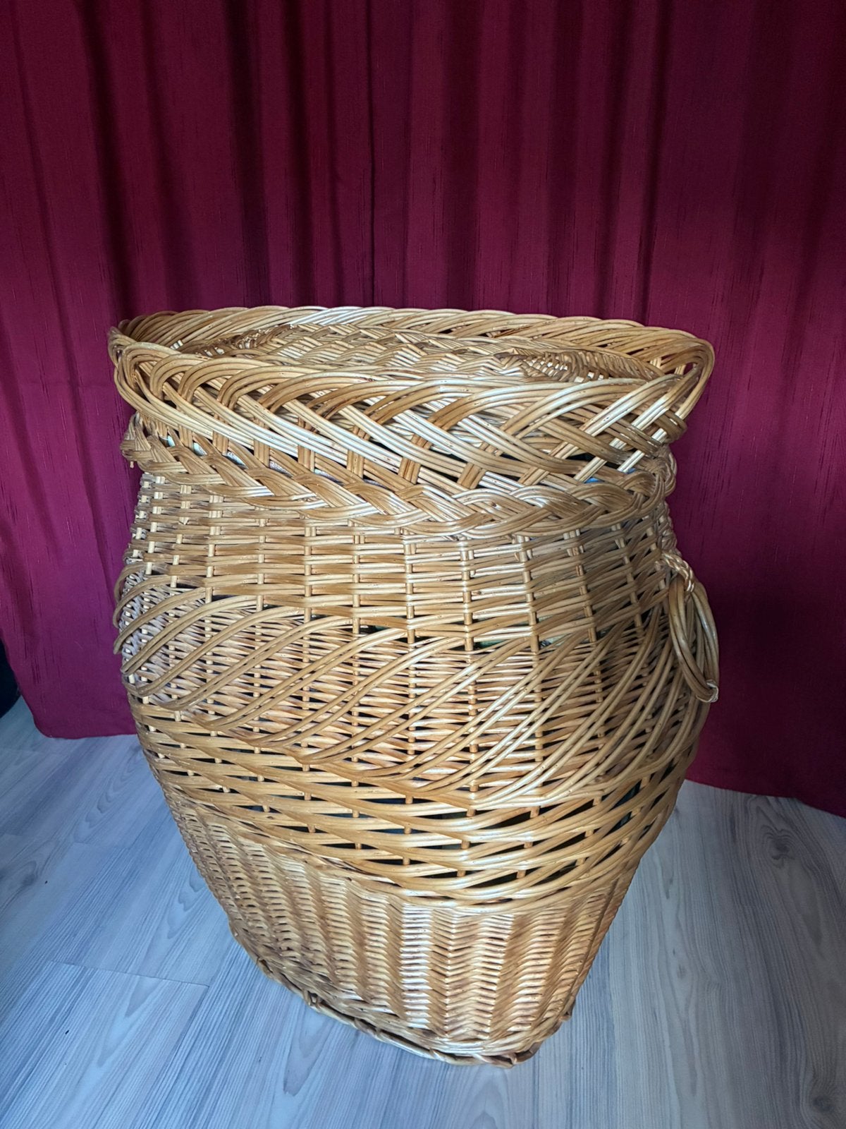 Vintage grote gevlochten rieten mand, Huis en Inrichting, Woonaccessoires | Schalen en Manden, Ophalen, Gebruikt, Mand, Rond