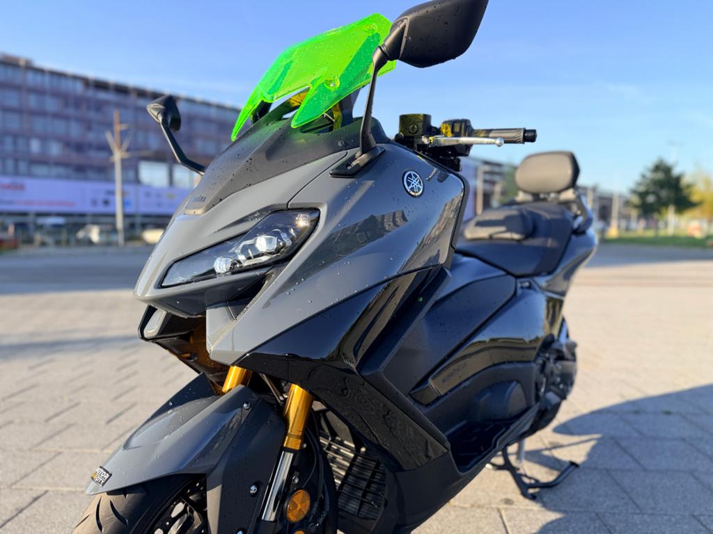 Yamaha Tmax Tech Max 560 - Nieuwstaat, Lage KM, Vol Opties, Scooter, Sportuitlaat, Occasion, Particulier