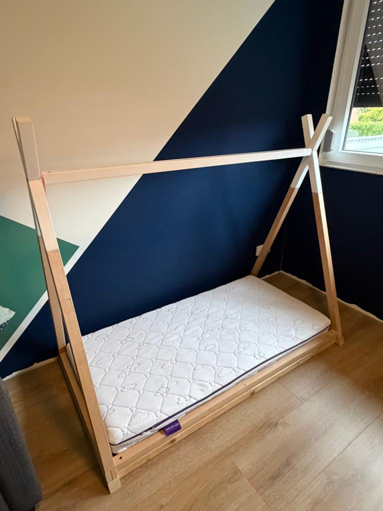 peuterbed met 140x70 matras, Ophalen, 70 tot 85 cm, 140 tot 160 cm, Zo goed als nieuw