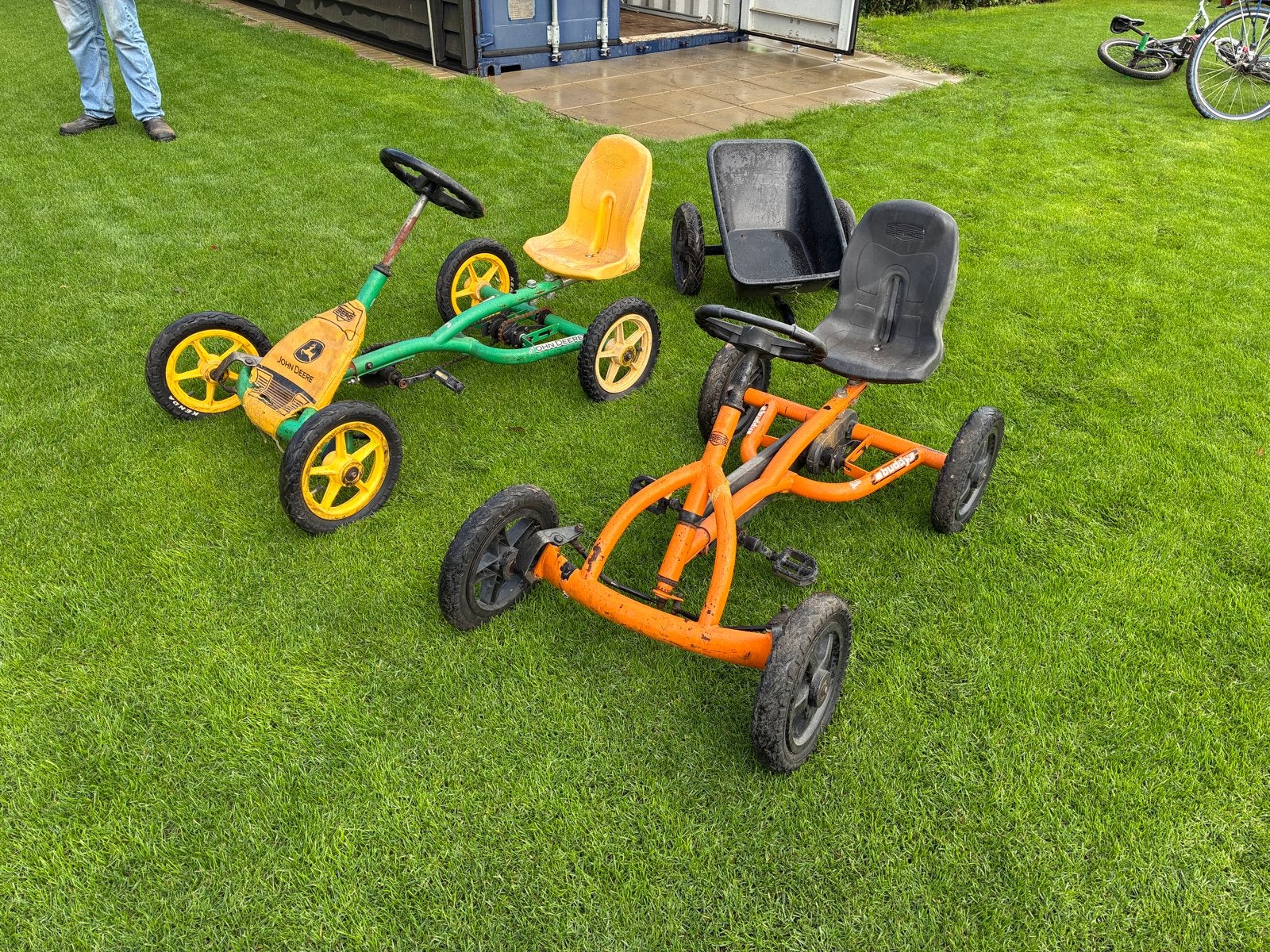 Twee berg skelters met aanhanger, Kinderen en Baby's, Ophalen of Verzenden, Gebruikt, Berg, Met kar of aanhanger