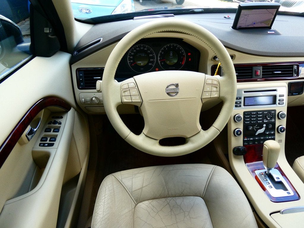 Volvo S80 3.2 Summum 238pk 1e eig. Leder Navi Xenon Trekhaak, Auto's, 238 pk, Beige, 1553 kg, Zwart
